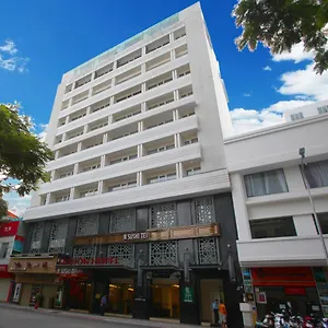 Hotel Saigon Dong Du